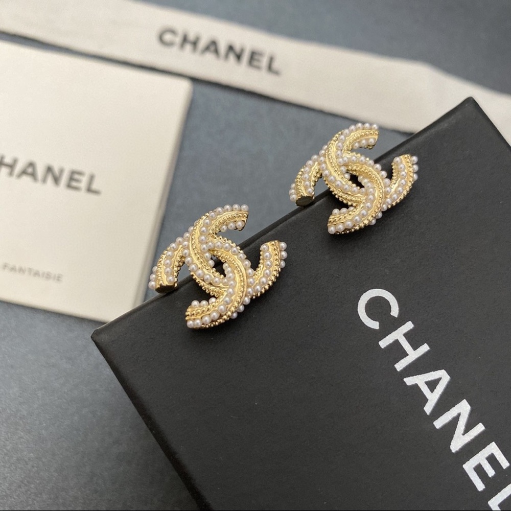 Fashion earring